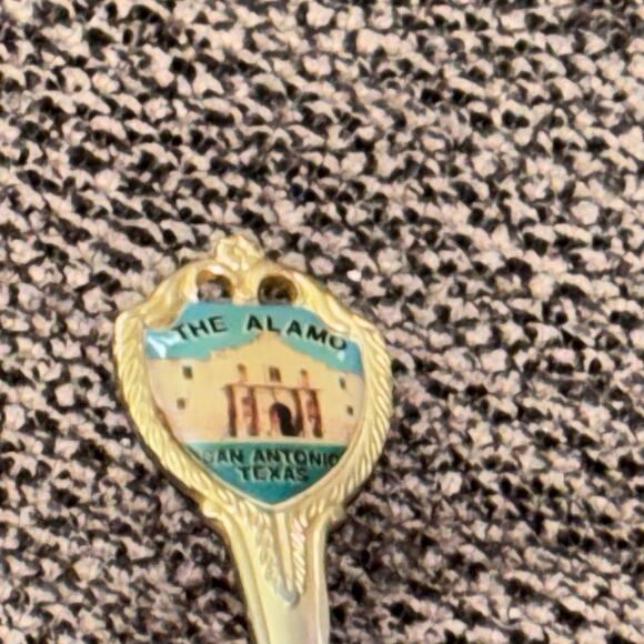 The Alamo Texas Souvinir Brass Bell Mini Hand Bell - Picture 5 of 5